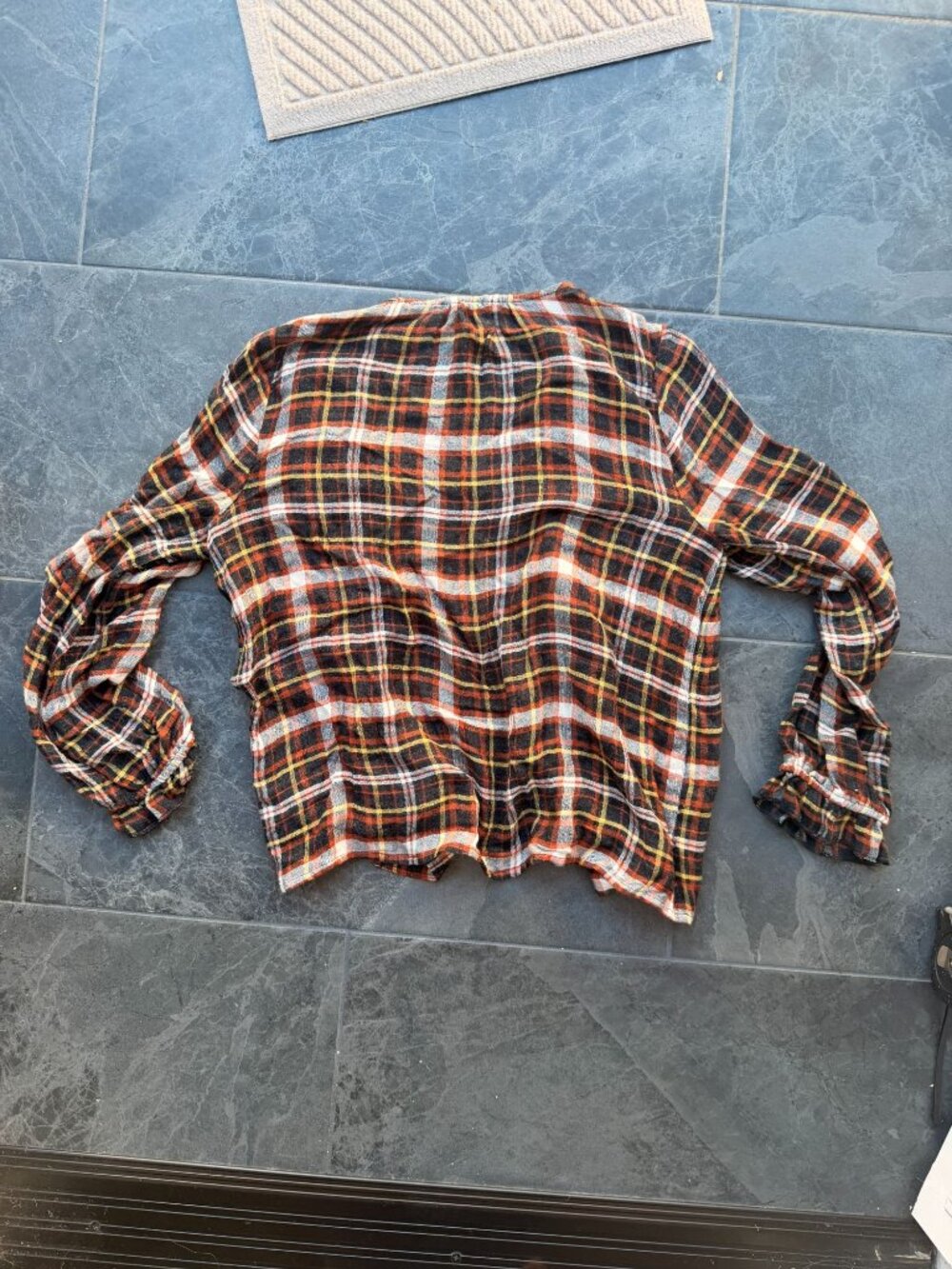 madewell fall blouseXSplaid button down dainty cozy - Picture 6 of 7